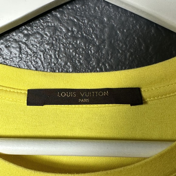 LV Louis Vuitton Paris Women's Yellow T-Shirt Size Medium - Picture 5 of 11